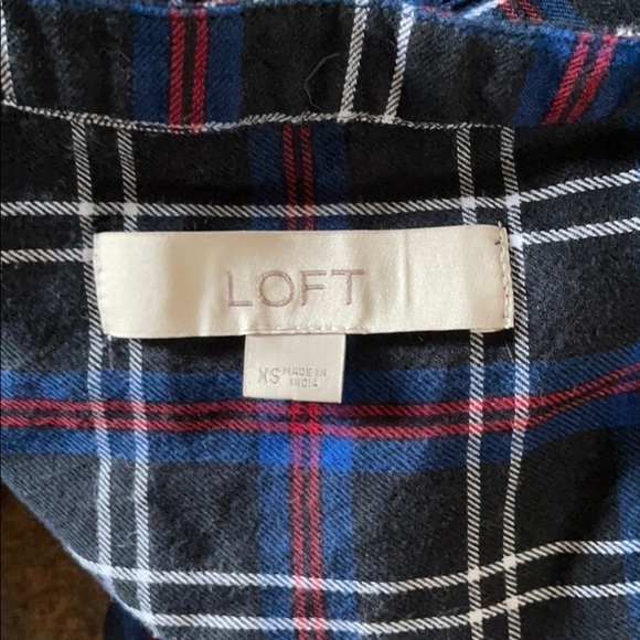 Ann Taylor Loft Plaid V-Neck Blouse - Picture 6 of 6